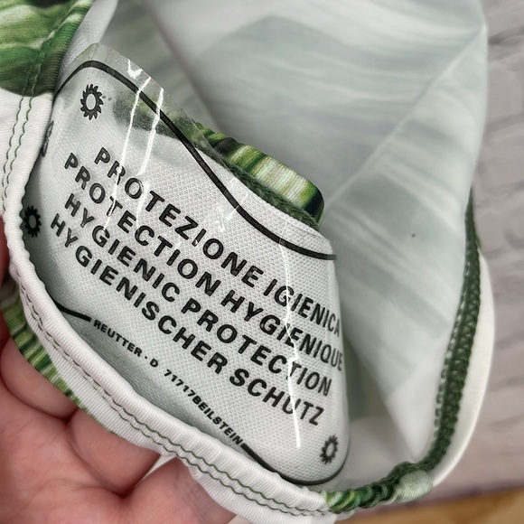 Deep V Neck Bathing Suit 1 Piece Amazon Essentials Palm Leaf Plants XL Padded - Picture 3 of 5